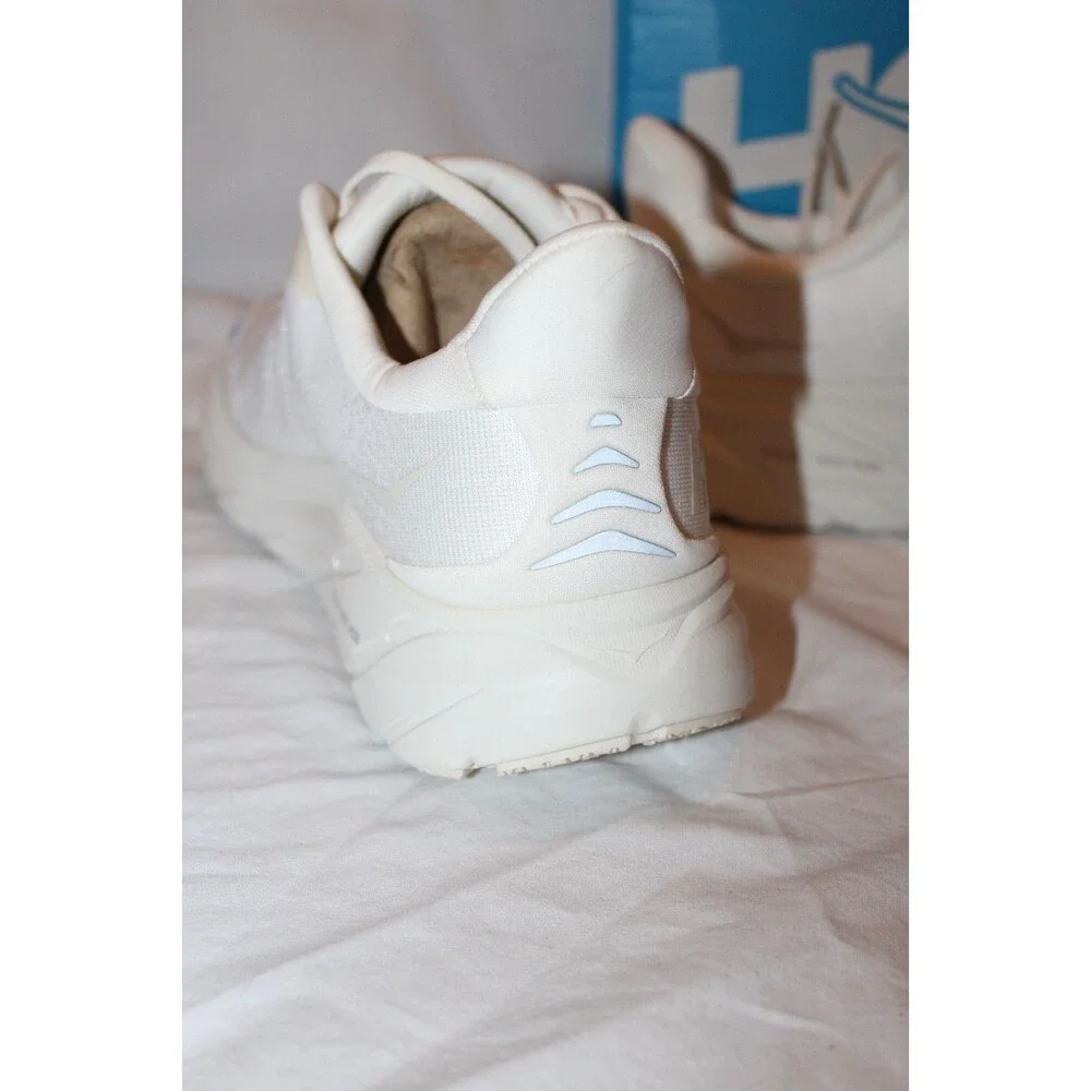 NIB HOKA ONE MEN'S‎ CLIFTON 8 RUNNING ATHLETIC SNEAKERS WHITE 9